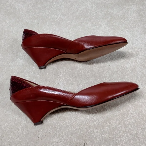 Andrew Geller Women's Red/Brown Leather Shoes - Picture 3 of 11